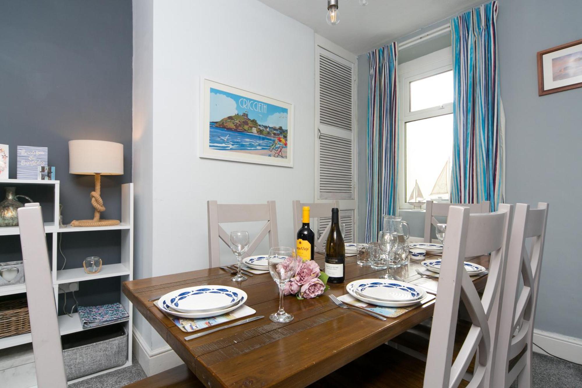 6 Afallon, Beachside Holiday House Criccieth Eksteriør billede